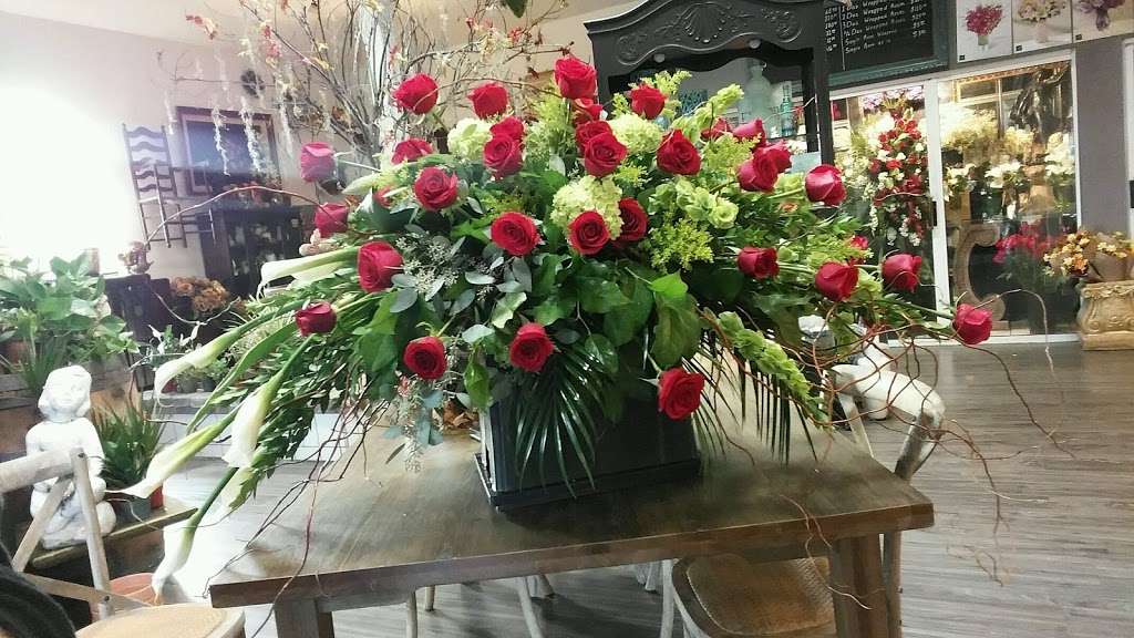 Urban Florist | 710 N Mountain Ave, Ontario, CA 91762 | Phone: (909) 395-5533