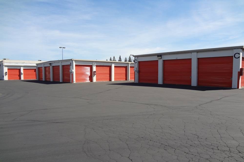 Public Storage | 1940 Howe Ave, Sacramento, CA 95825 | Phone: (916) 900-1074