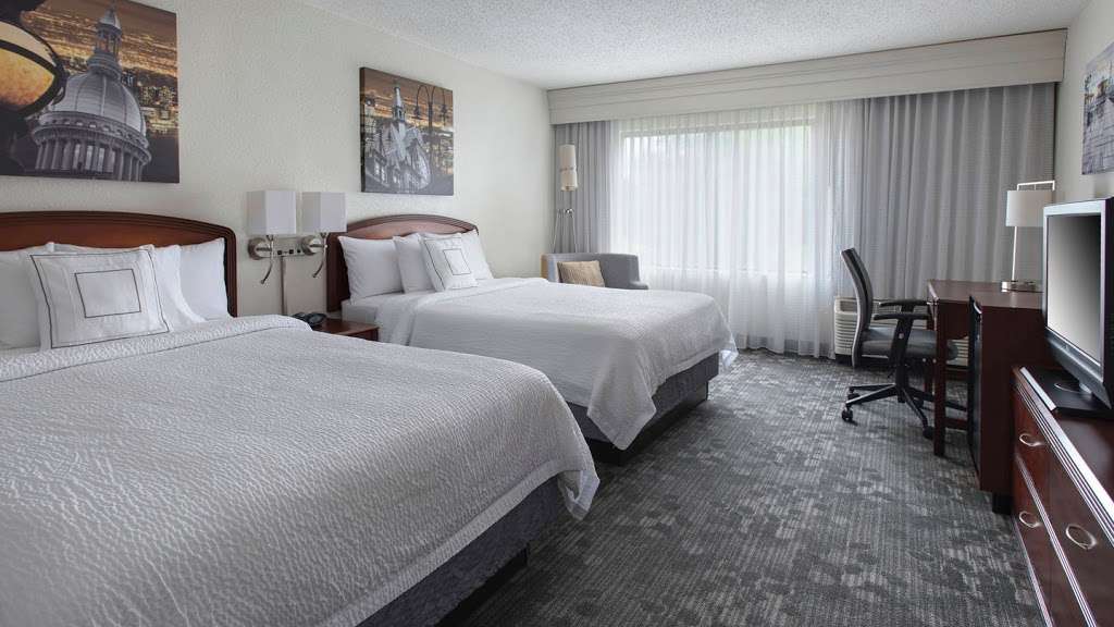 Courtyard by Marriott Princeton | 3815 US Route 1 @ Mapleton Rd, Princeton, NJ 08540, USA | Phone: (609) 716-9100