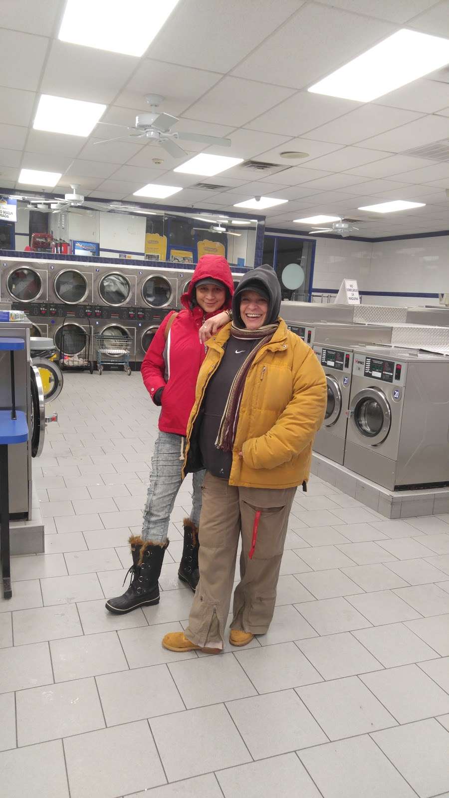 Clean City Super Laundromat | 310 S Broadway, Yonkers, NY 10705, USA | Phone: (914) 423-5800