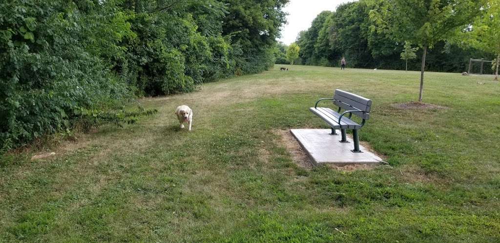 Gregory Island Dog Park | 100-140 E Indian Trail Rd, North Aurora, IL 60542