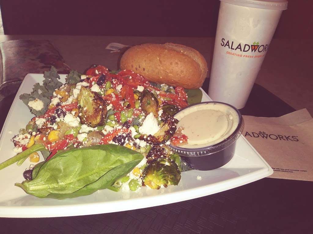 Saladworks | 2737 N Salisbury Blvd B, Salisbury, MD 21801, USA | Phone: (410) 572-6170