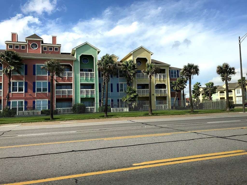 Dawn Beach Condominiums | 7000 Seawall Blvd, Galveston, TX 77551, USA | Phone: (888) 532-9623