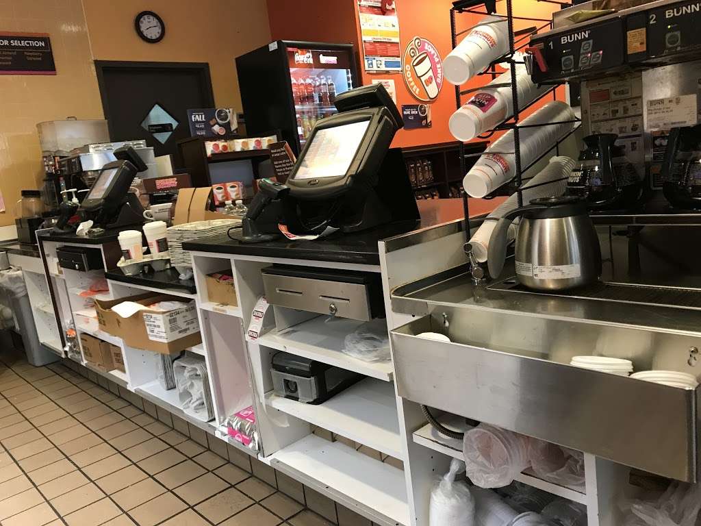 Dunkin | 1780 E Gun Hill Rd, The Bronx, NY 10469, USA | Phone: (718) 320-4070