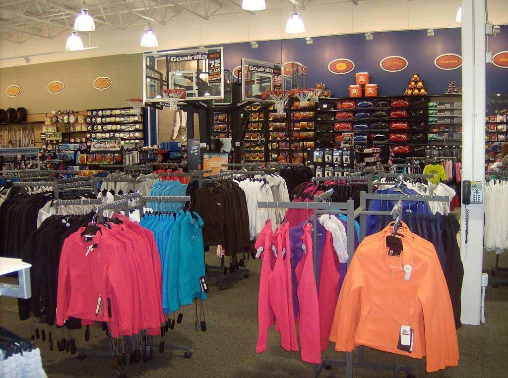 DICKS Sporting Goods | 2225 Southlake Mall, Merrillville, IN 46410 | Phone: (219) 791-0610