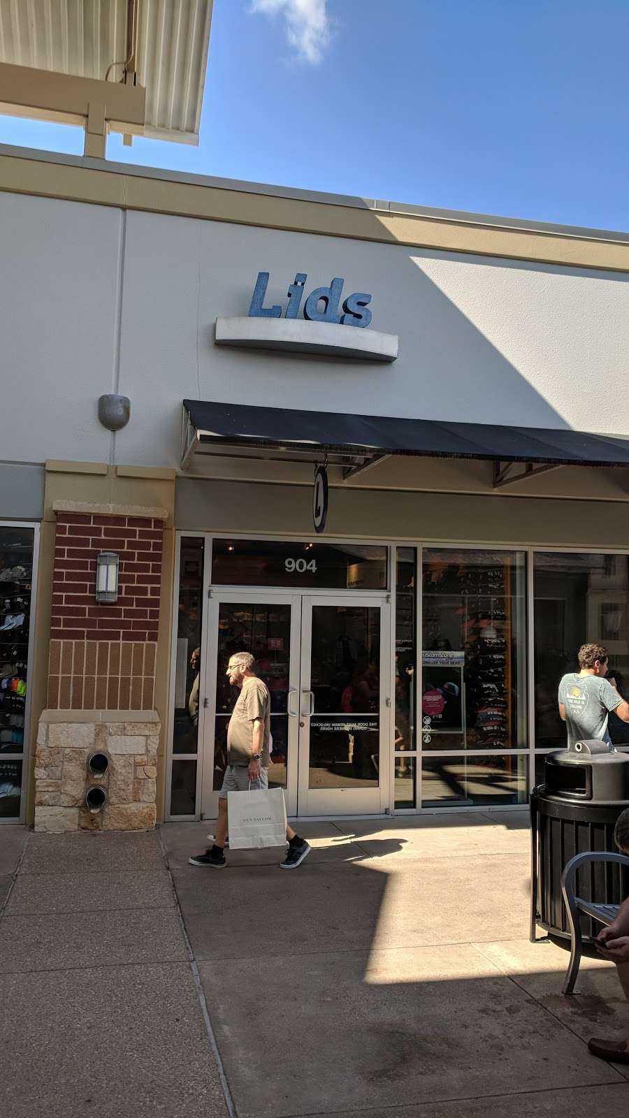 Lids 29300 Hempstead Rd 904, Cypress, TX 77433, USA BusinessYab