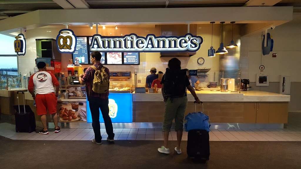 Auntie Annes | 7062 Elm Rd, Baltimore, MD 21240, USA | Phone: (410) 859-5151