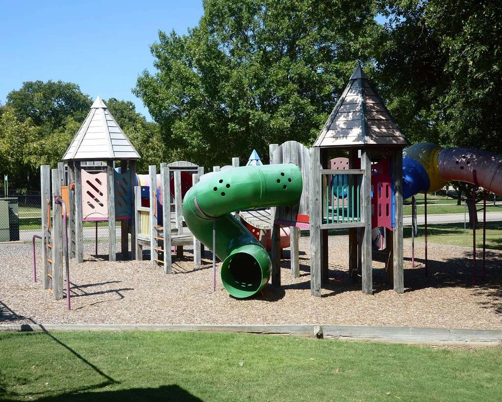 The Childrens Courtyard of S. Carrier Parkway | 4285 S Carrier Pkwy, Grand Prairie, TX 75052, USA | Phone: (972) 263-7330