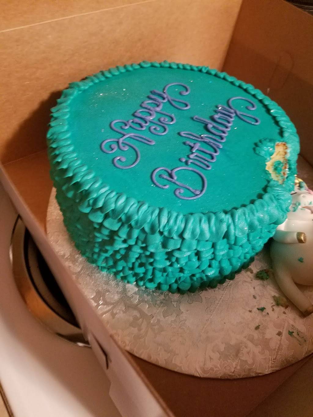 Wichita Cake Creations, All Occasion Cakes and Drive Thru Cupcakes | 550 N Webb Rd, Wichita, KS 67206, USA | Phone: (316) 617-5477