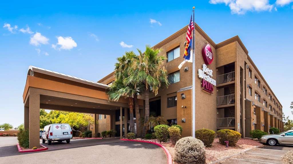Best Western Plus Tempe by the Mall | 5300 S Priest Dr, Tempe, AZ 85283, USA | Phone: (480) 820-7500