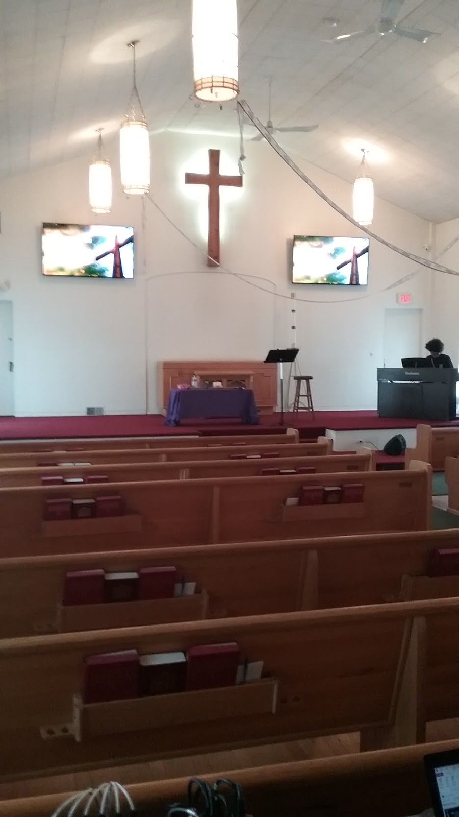 Community Church | 400 Opatrny Dr, Fox River Grove, IL 60021 | Phone: (847) 639-7737