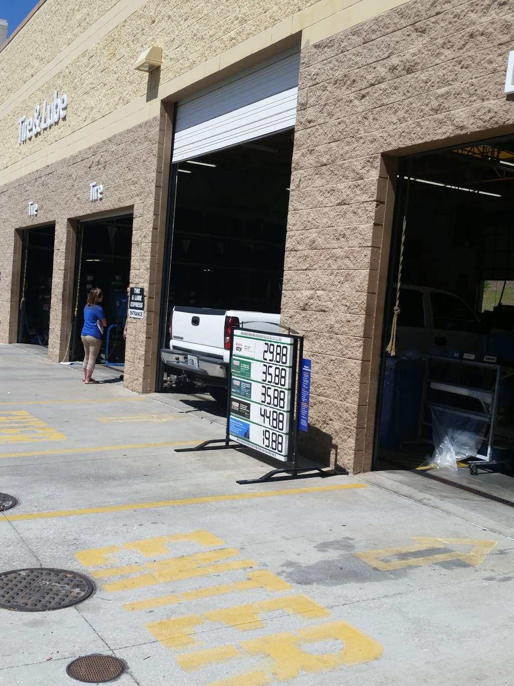 Walmart Auto Care Centers | 1450 Johns Lake Rd, Clermont, FL 34711, USA | Phone: (352) 243-5343