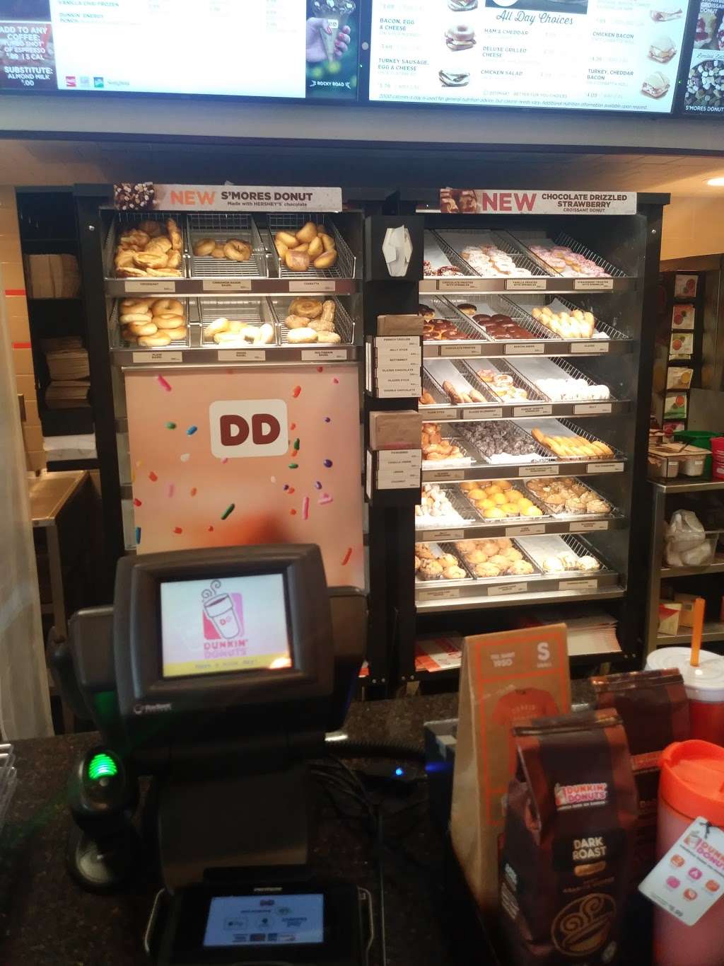 Dunkin | 2117 Washington St, Hanover, MA 02339, USA | Phone: (781) 659-7400