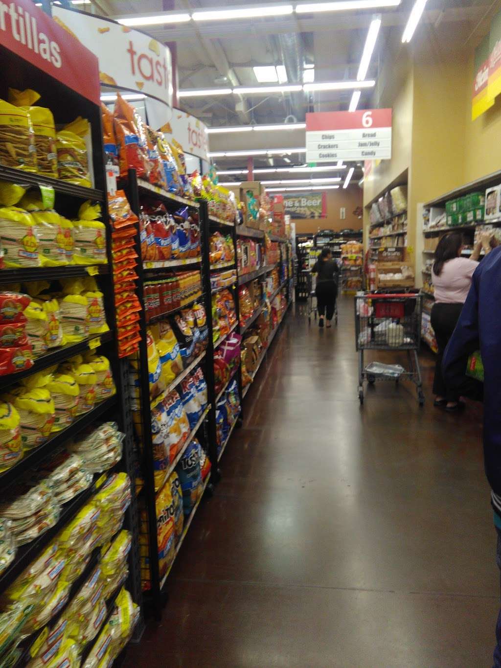 Grocery Outlet Bargain Market | 355 N Citrus Ave, Azusa, CA 91702, USA | Phone: (626) 334-6355