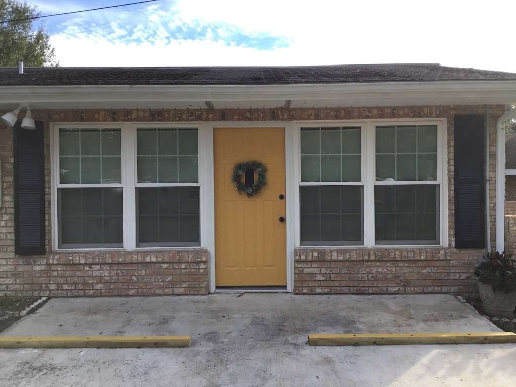 Molly McNeel, Acupuncture Physician | 267 Stanley Bell Dr, Mt Dora, FL 32757, USA | Phone: (352) 325-5938