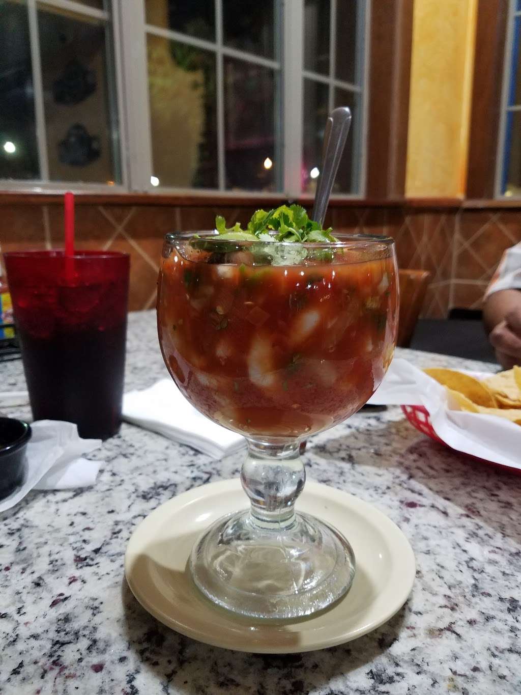 El Pulpo Restaurant | 214 W Pioneer Pkwy, Grand Prairie, TX 75051, USA | Phone: (972) 282-9998