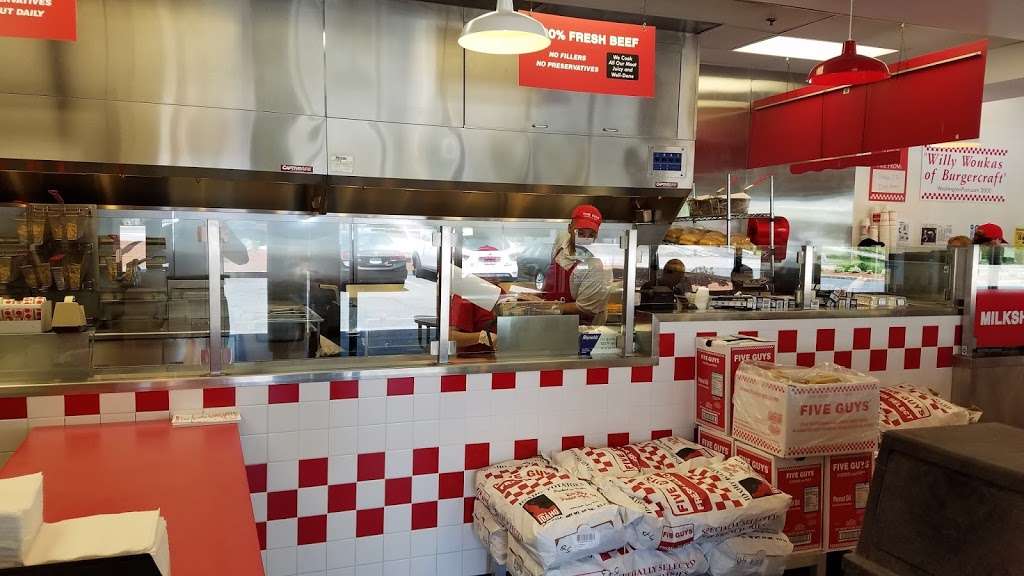 Five Guys | 9 Medway Rd, Milford, MA 01757, USA | Phone: (508) 381-0652