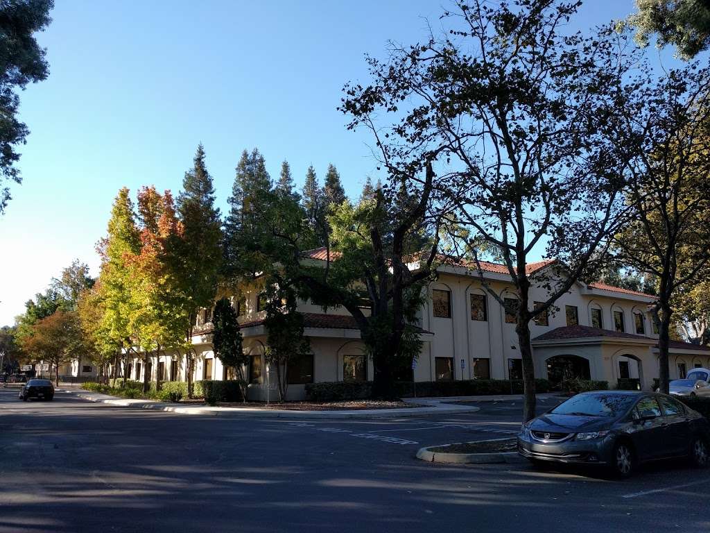 Khan Lab School | 1200 Villa St #100, Mountain View, CA 94041, USA