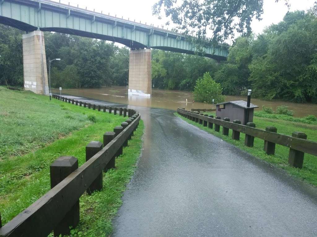 C&O Canal Lock 30 | Chesapeake and Ohio Canal Towpath, Brunswick, MD 21716 | Phone: (301) 739-4200