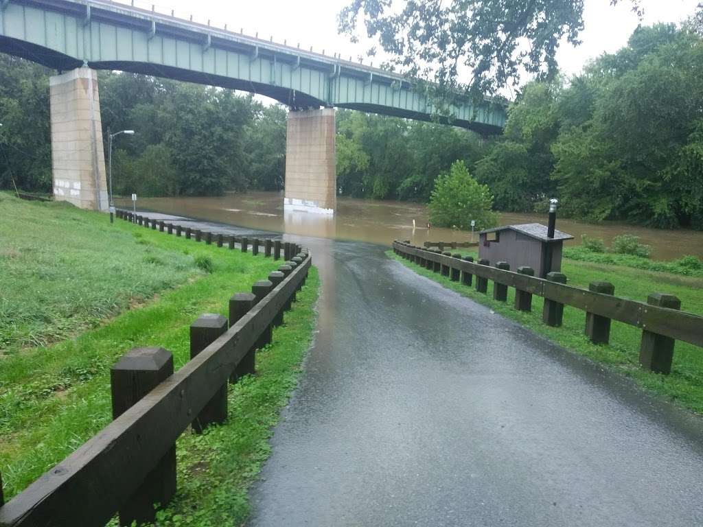 C&O Canal Lock 30 | Chesapeake and Ohio Canal Towpath, Brunswick, MD 21716, USA | Phone: (301) 739-4200