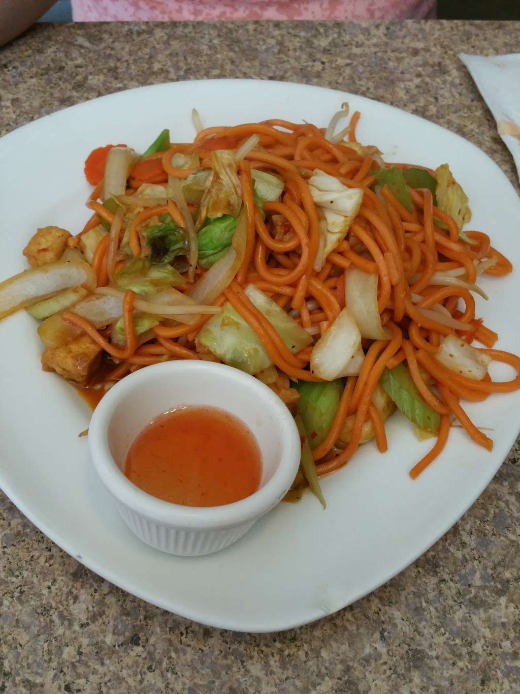 Lemongrass Thai Cafe | 818 W Broadway Rd, Tempe, AZ 85282, USA | Phone: (480) 967-9121