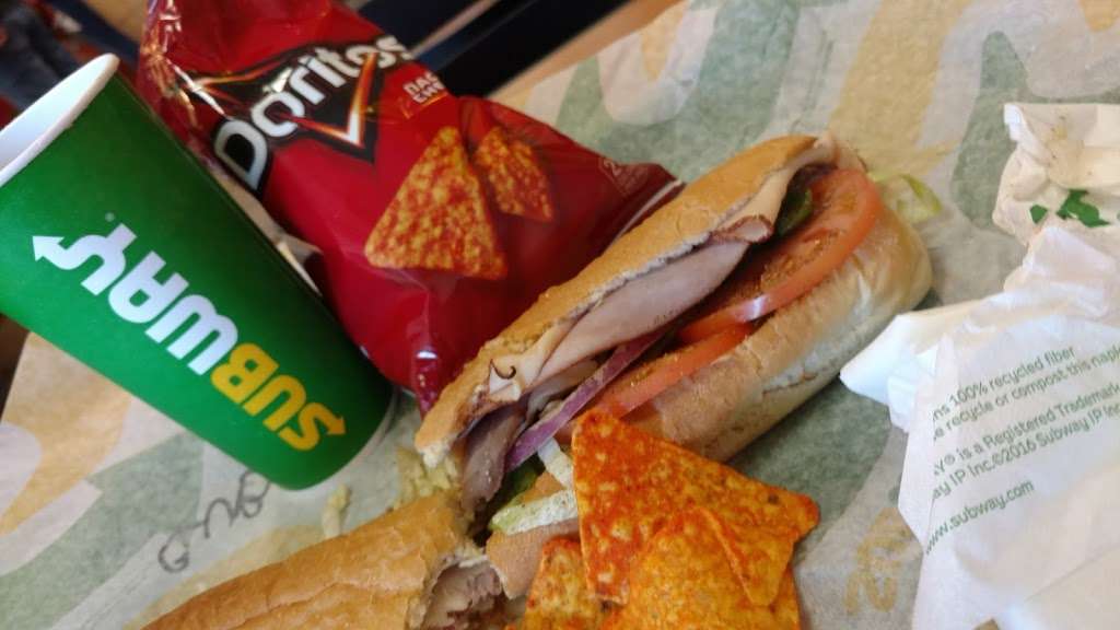 Subway | 23905 Clinton Keith Rd, Wildomar, CA 92595, USA | Phone: (951) 461-8930