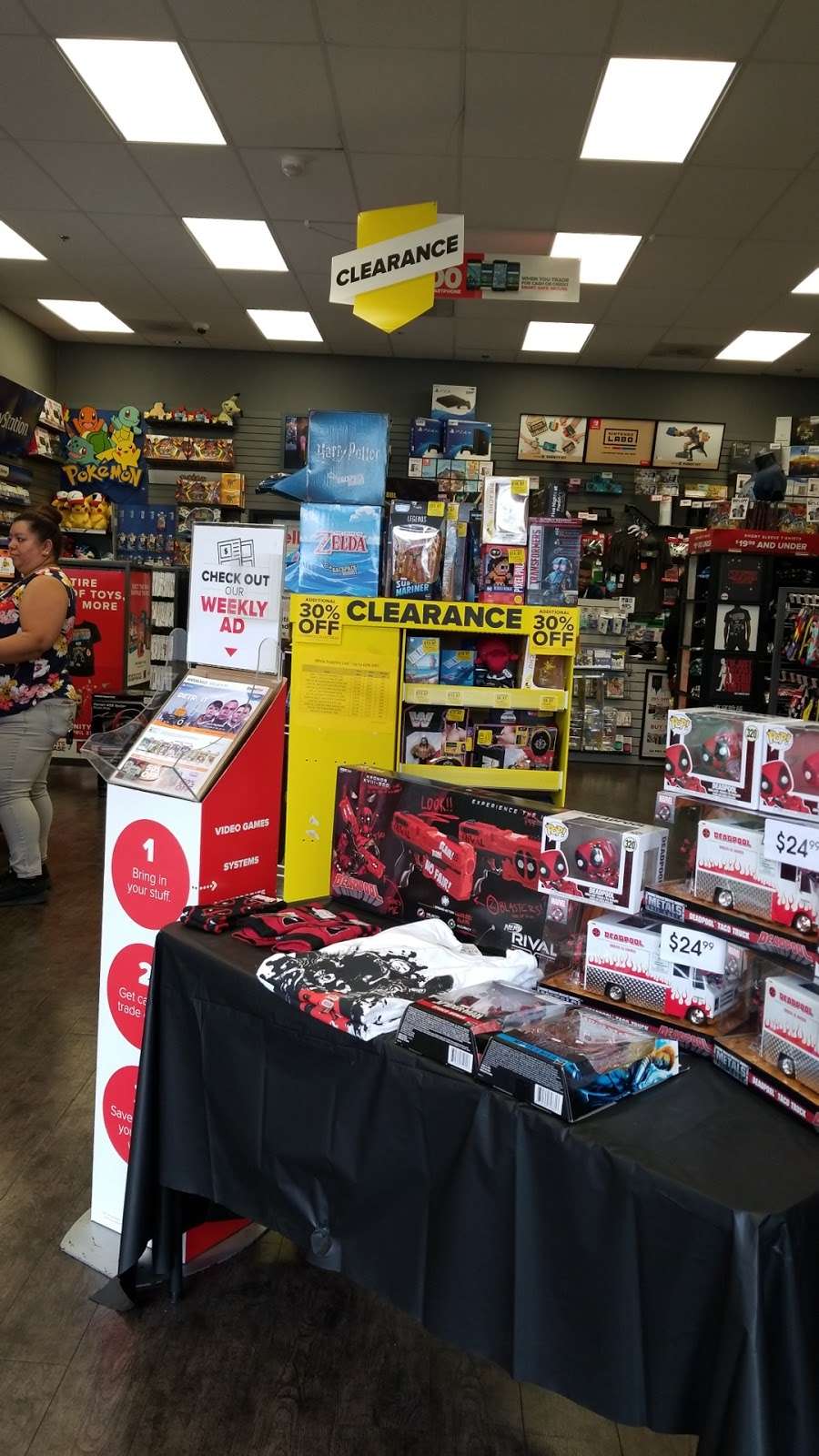 GameStop | 4757 Firestone Blvd, South Gate, CA 90280, USA | Phone: (323) 563-0517