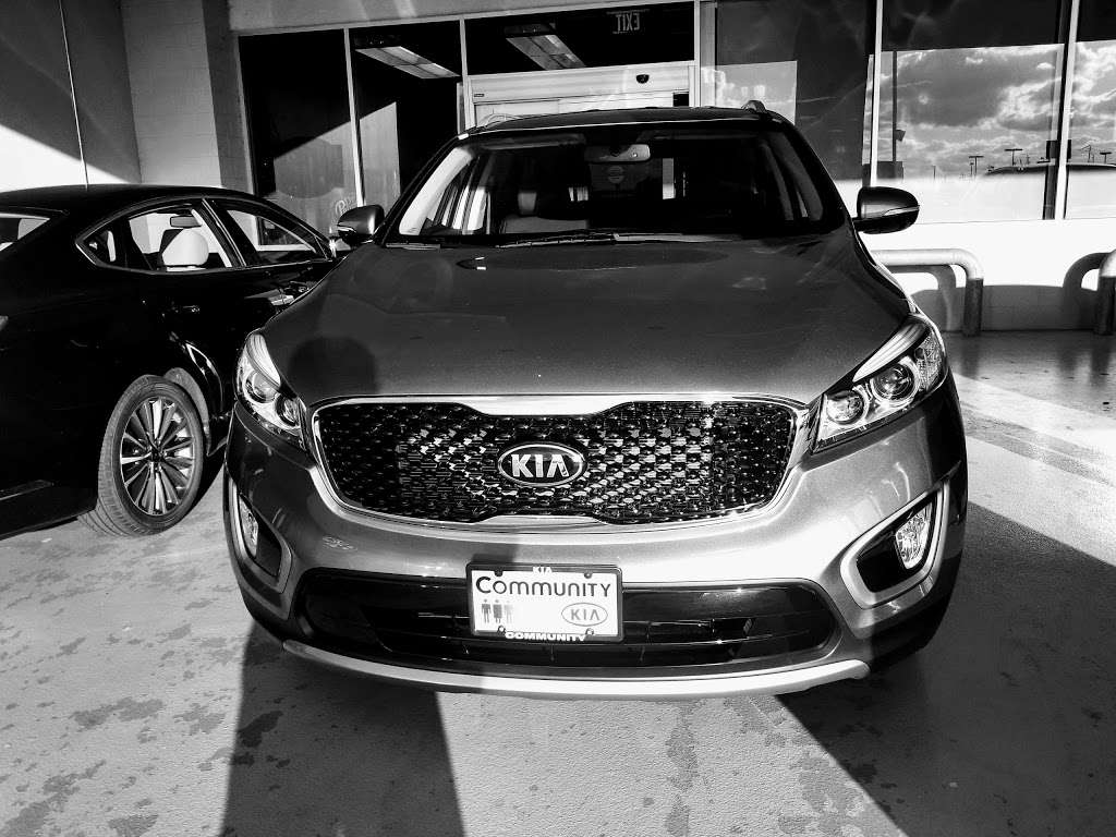 Community Kia | 4221 East Fwy, Baytown, TX 77521, USA | Phone: (832) 612-3807