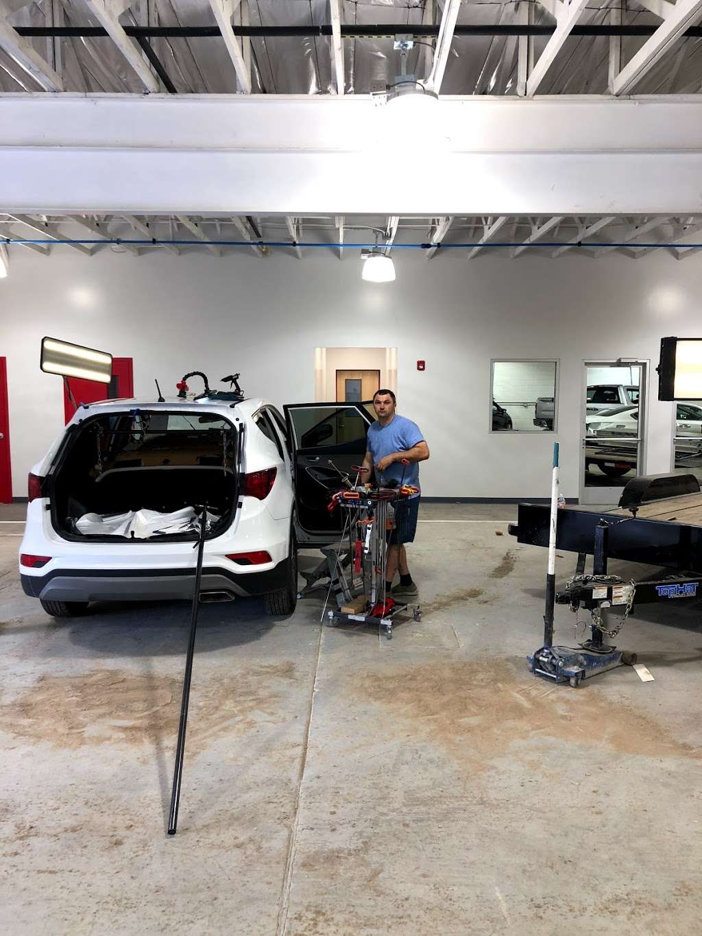 E-Z Tech Paintless Dent Removal | 1400 Vantage Dr, Carrollton, TX 75006 | Phone: (833) 439-8324