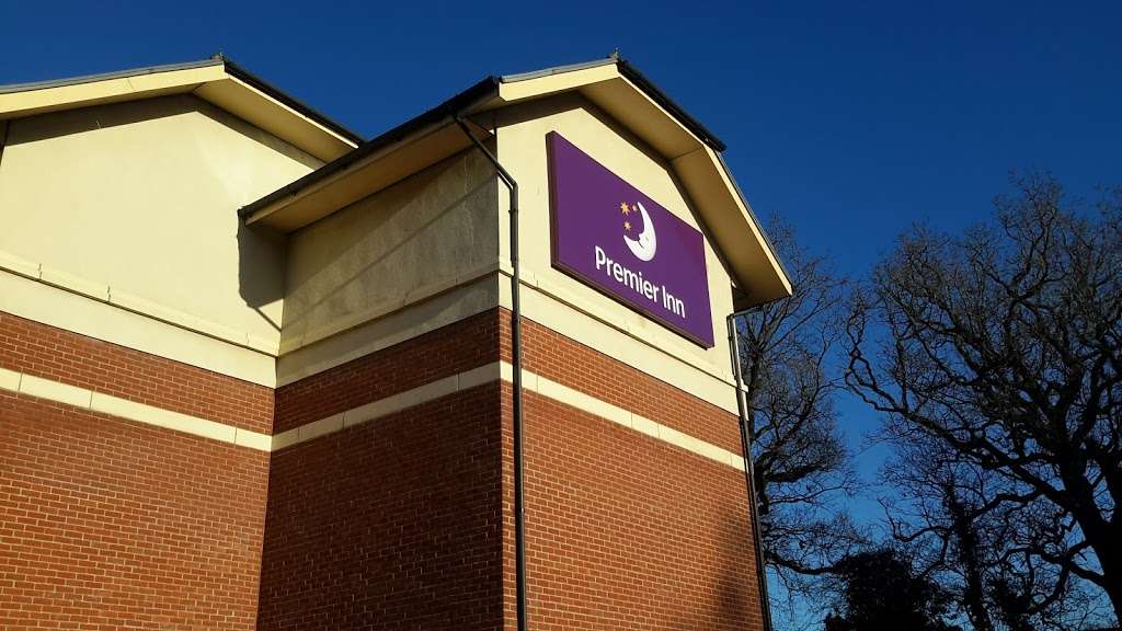Premier Inn Crawley Town West | Crawley Ave, Crawley RH10 8BA, UK