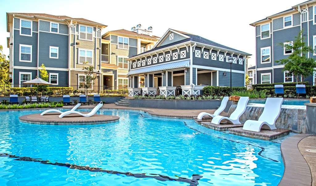 Retreat at the Woodlands Apartments | 4400 College Park Dr, The Woodlands, TX 77384, USA | Phone: (936) 442-4400