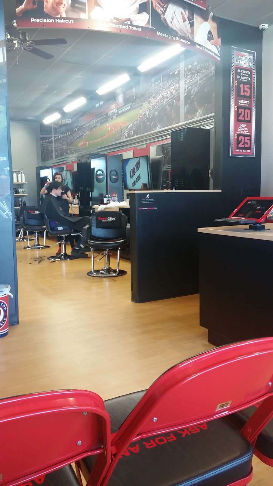 Sport Clips Haircuts of Stafford | 29 Banks Ford Pkwy, Fredericksburg, VA 22406, USA | Phone: (540) 356-9449