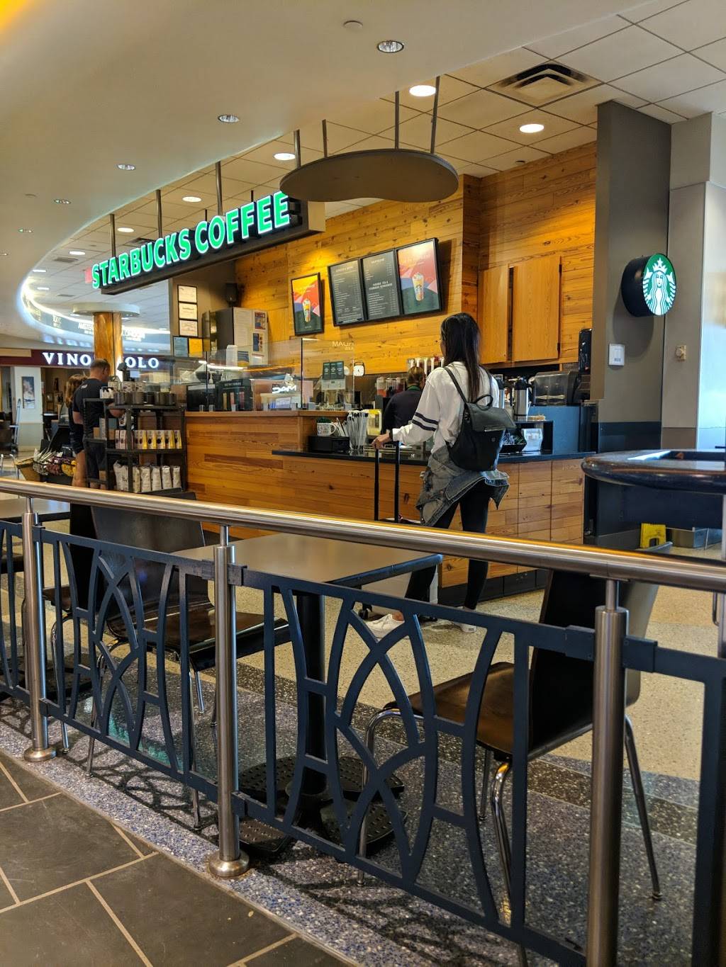 Starbucks | Boston Logan International Airport (BOS), Terminal C, Harborside Dr, Boston, MA 02128, USA | Phone: (617) 634-6097