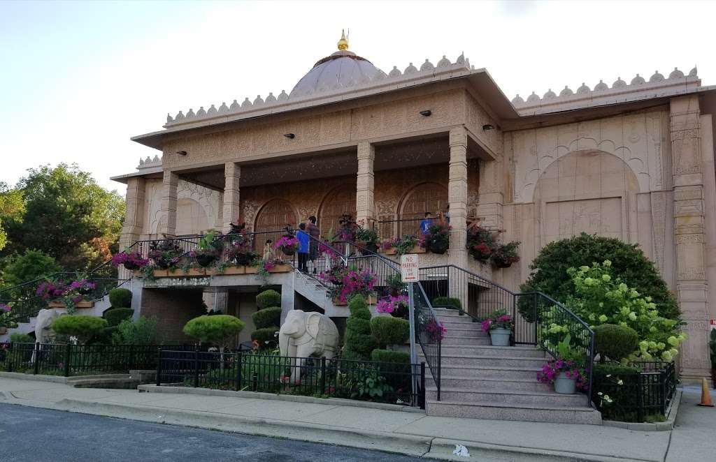 Shree Swaminarayan Hindu Temple ISSO | 21W710 W Irving Park Rd, Itasca, IL 60143 | Phone: (630) 225-7400