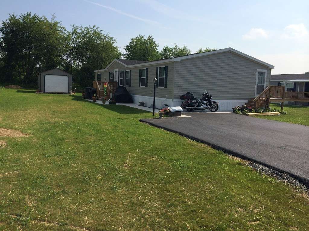 Maizefield Manufactured Home Community | 500 Municipal Dr, Shippensburg, PA 17257, USA | Phone: (717) 530-0132