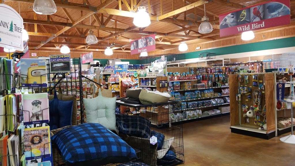 Irish Trails Farm and Pet Supply | 102 S Hwy 27, Clermont, FL 34711, USA | Phone: (352) 243-0924