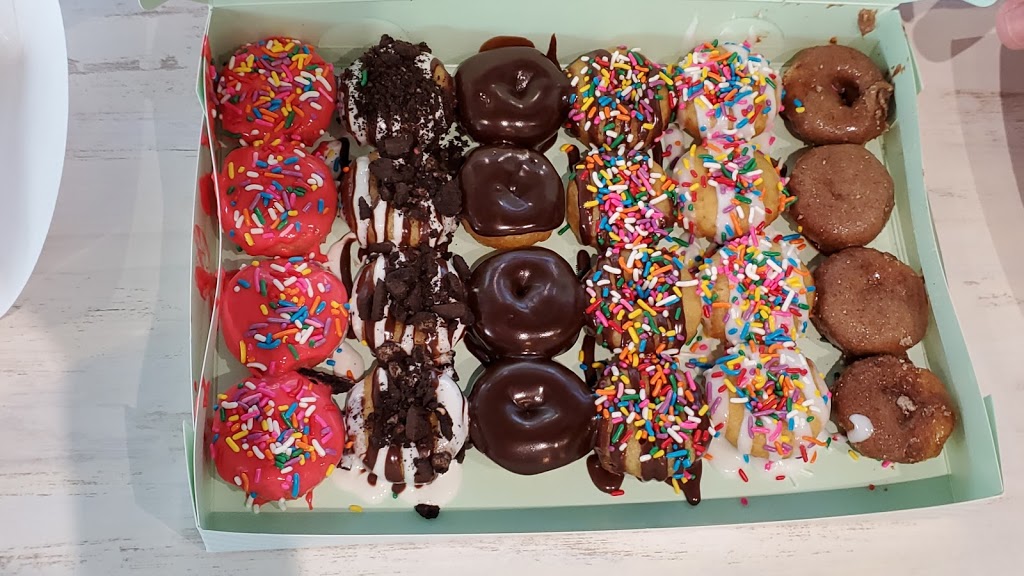 The Dapper Doughnut - The Fountains | 8889 Gateway Blvd W Suite 1900, El Paso, TX 79925, USA | Phone: (915) 330-2433