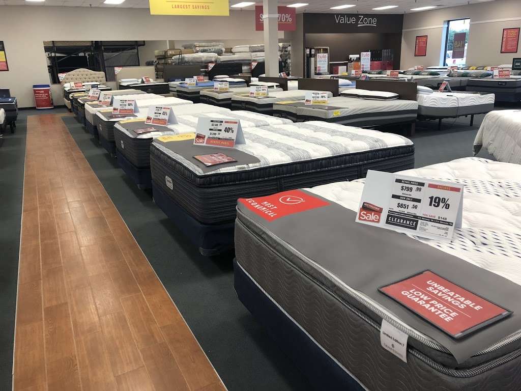 Mattress Firm Clearance | 12974 Willow Chase Dr ste b, Houston, TX 77070, USA | Phone: (281) 894-4943