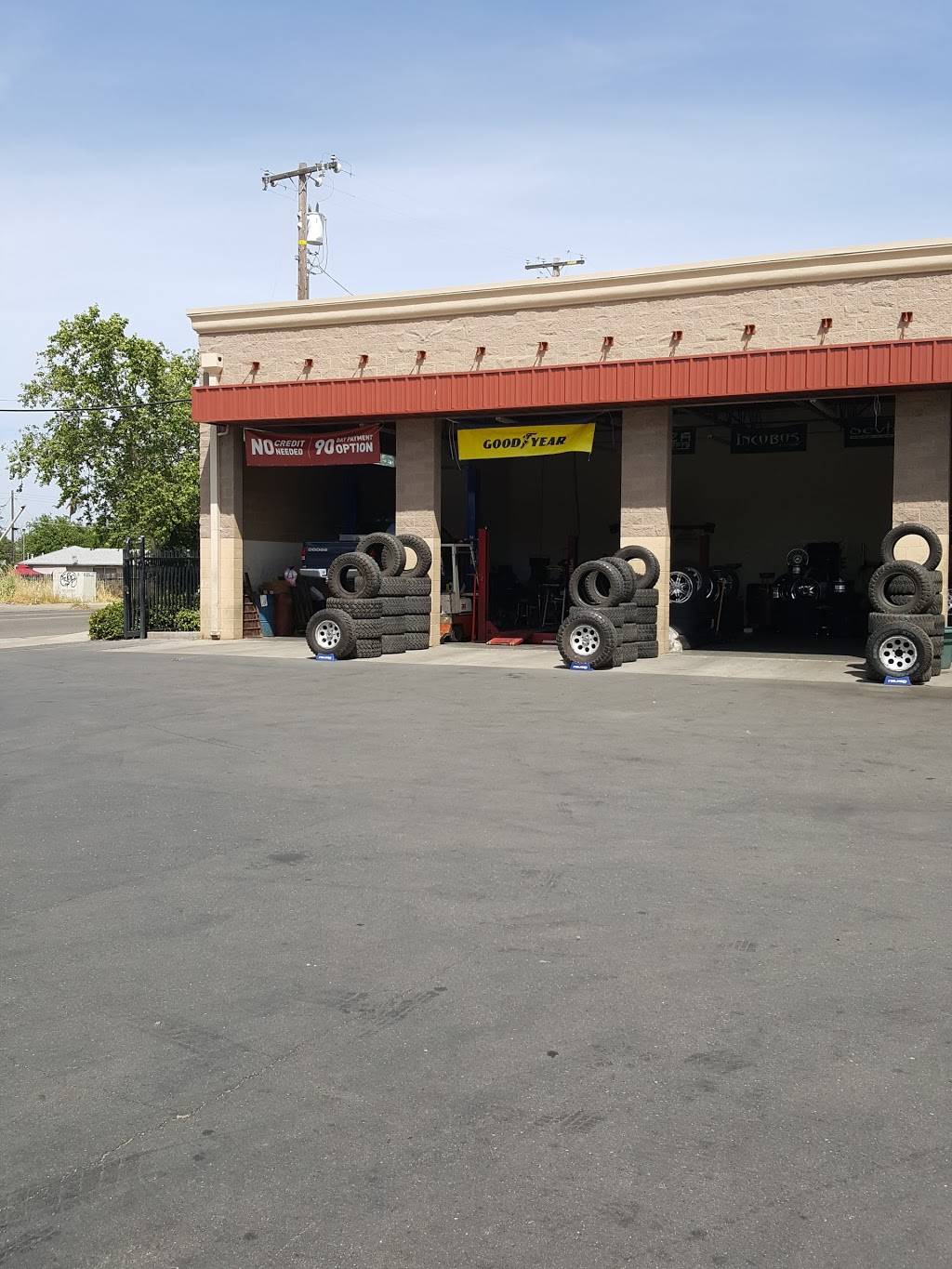 Valley Tire & Wheel | 3940 Marysville Blvd, Sacramento, CA 95838, USA | Phone: (916) 924-8100