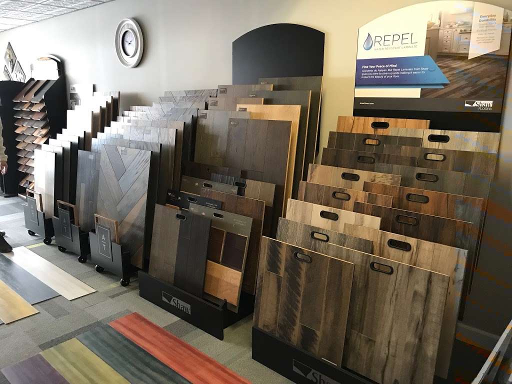 Garrys Ultimate Flooring | 1113 Algonquin Rd, Lake in the Hills, IL 60156 | Phone: (847) 458-2345