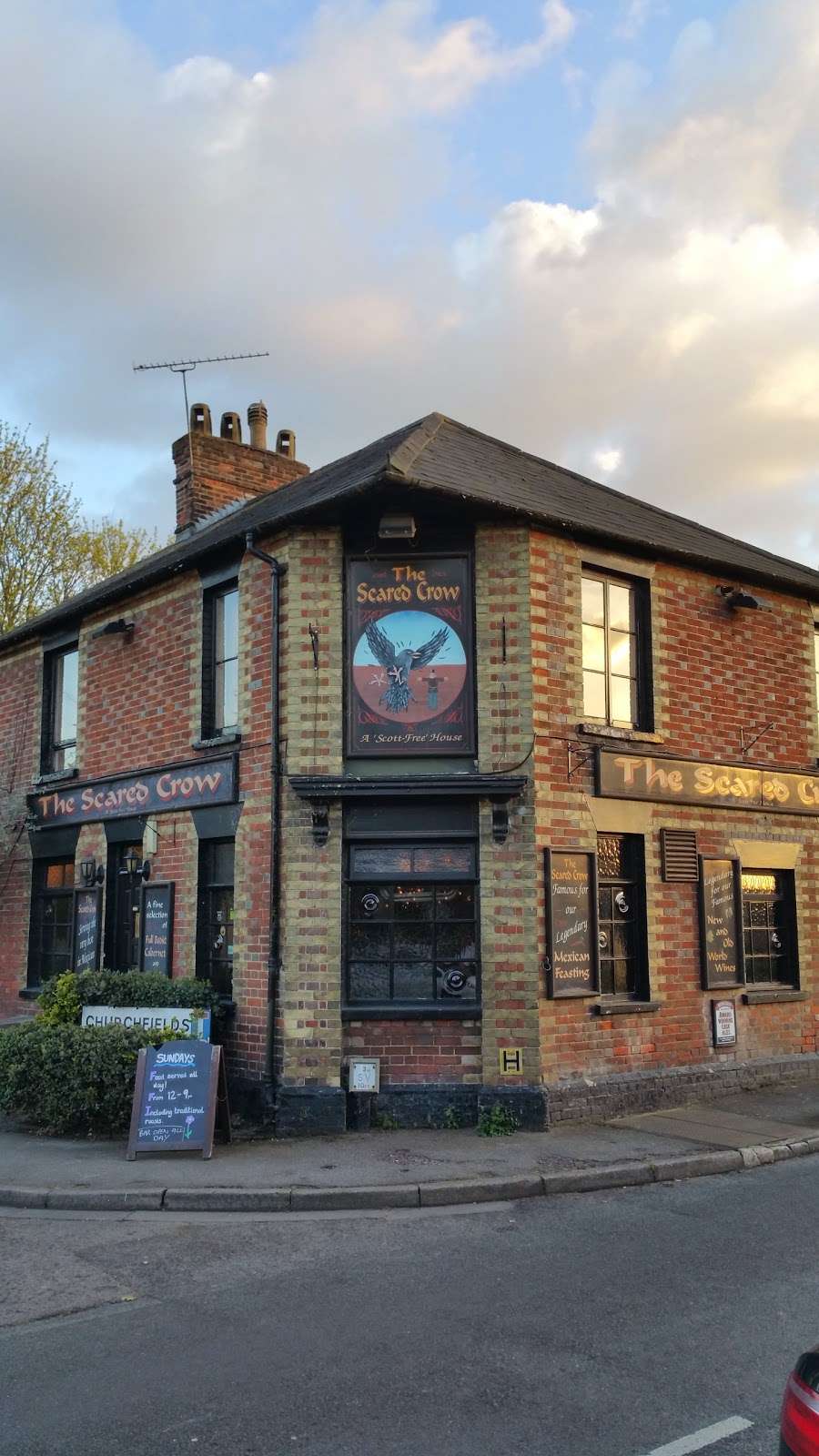 The Scared Crow | 79 Offham Rd, West Malling ME19 6RB, UK | Phone: 01732 840408