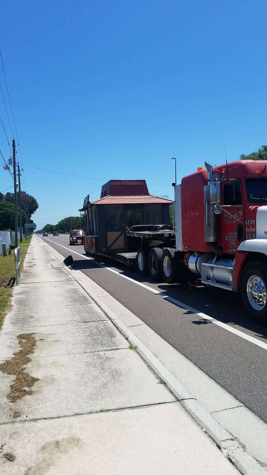 ALFIES HEAVY TOWING & TRANSPORT | 6408 Causeway Blvd, Tampa, FL 33619, USA | Phone: (813) 917-9523