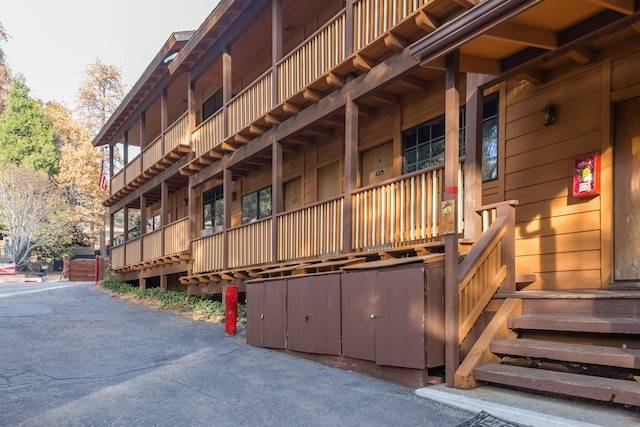 Sleepy Hollow Cabins & Hotel | 24033 Lake Dr, Crestline, CA 92325 | Phone: (909) 338-2718