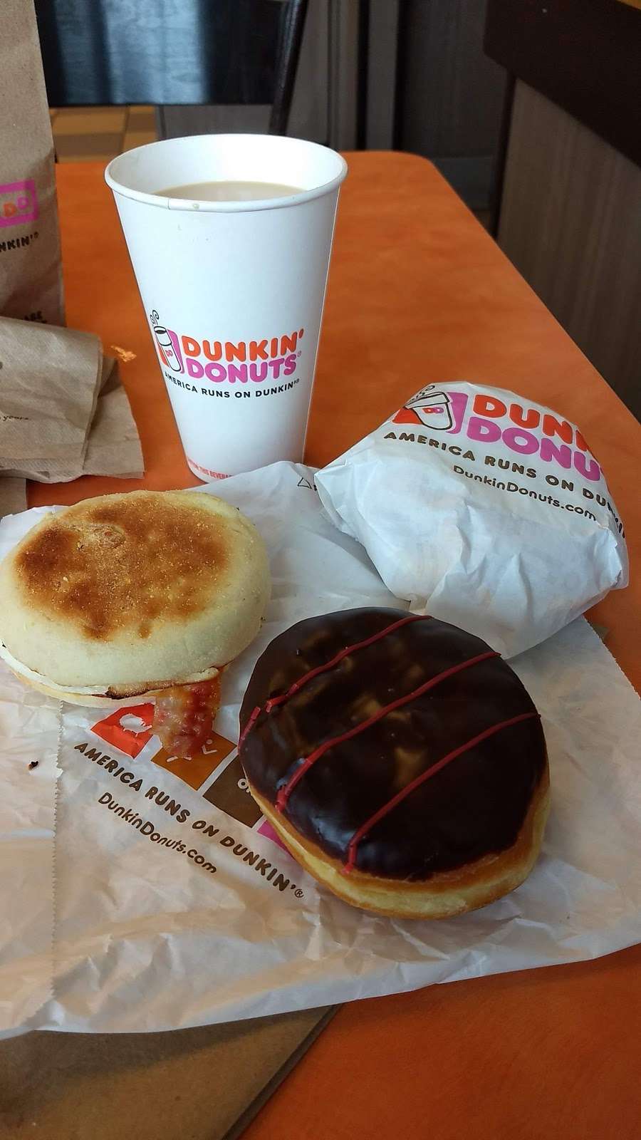 Dunkin Donuts | 230 Revere Street Argyle &, Revere St, Winthrop, MA 02152, USA | Phone: (617) 539-0685