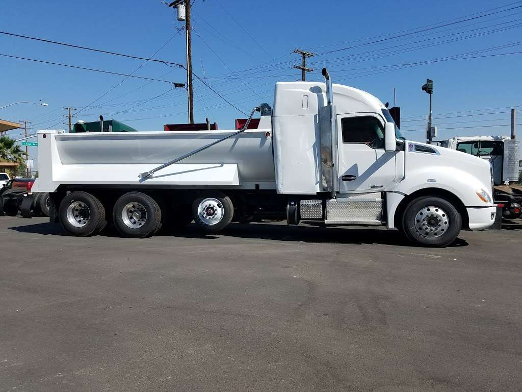 Little Truck Sales | 11311 Cedar Ave, Bloomington, CA 92316, USA | Phone: (909) 877-0741