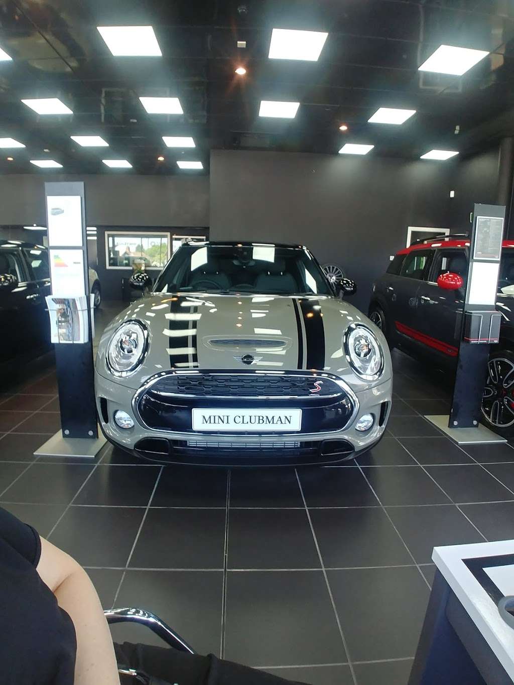 Stephen James Auto Group | Orpington, Sidcup DA14 5AN, UK | Phone: 020 8302 6431