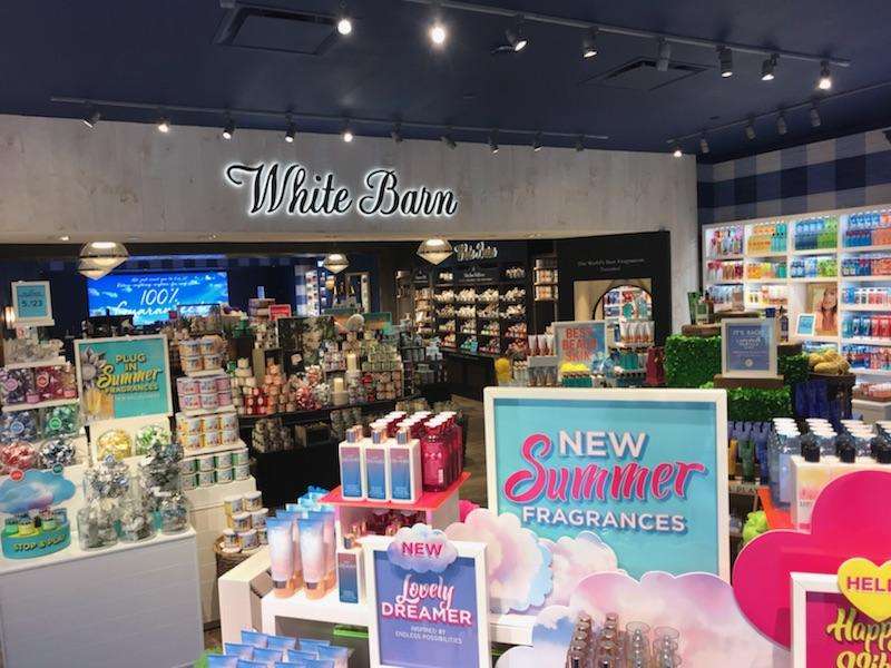 Bath & Body Works | 455 The Arches Cir, Deer Park, NY 11729, USA | Phone: (631) 242-6041