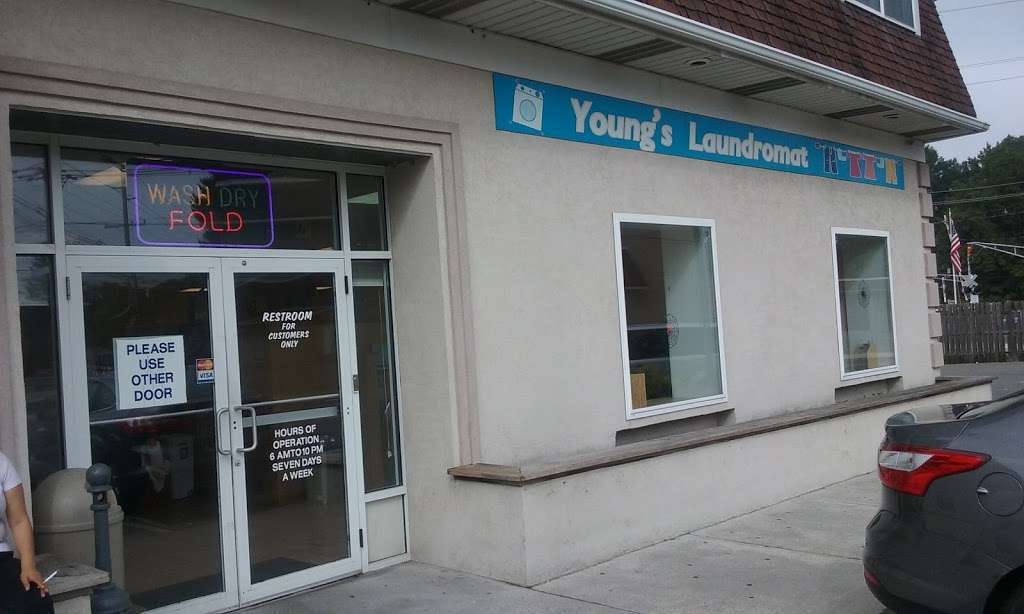 Young Laundromat | 900 Broadway, Westville, NJ 08093, USA | Phone: (856) 456-1412