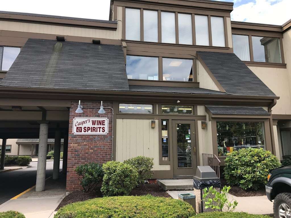 Caspers Wine & Spirits | 1h Village Green, Southbury, CT 06488, USA | Phone: (203) 262-9463