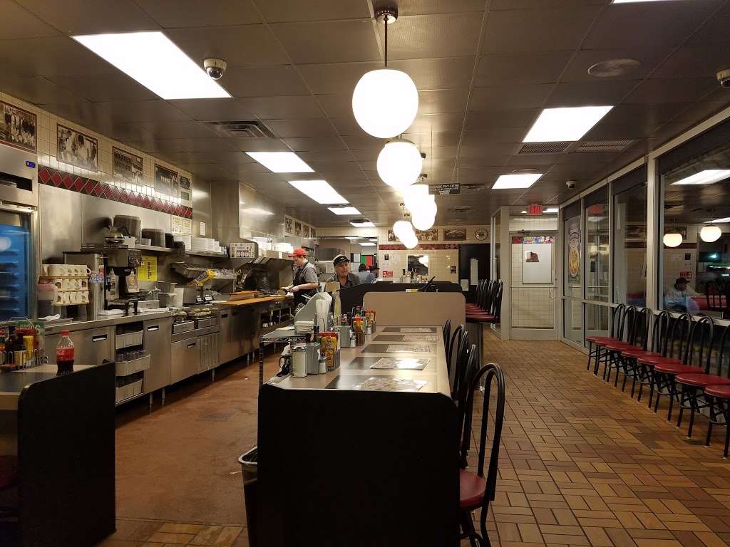 Waffle House | 726 York Rd, Kings Mountain, NC 28086, USA | Phone: (704) 739-0138